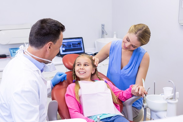 Signs You Should Visit A Family Dentist