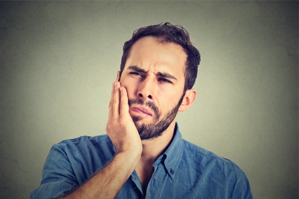 What To Do If You Think You Have A Cracked Tooth